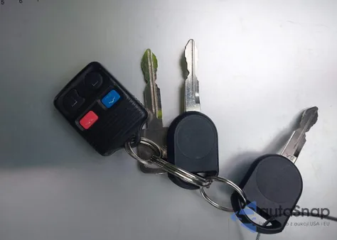 2006 Ford Escape Hybrid z USA, uszkodzony, nr VIN 1FMCU96H66KA20605